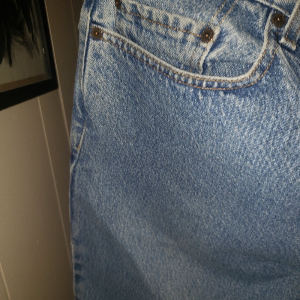 Levi's - Picture 3 of 5